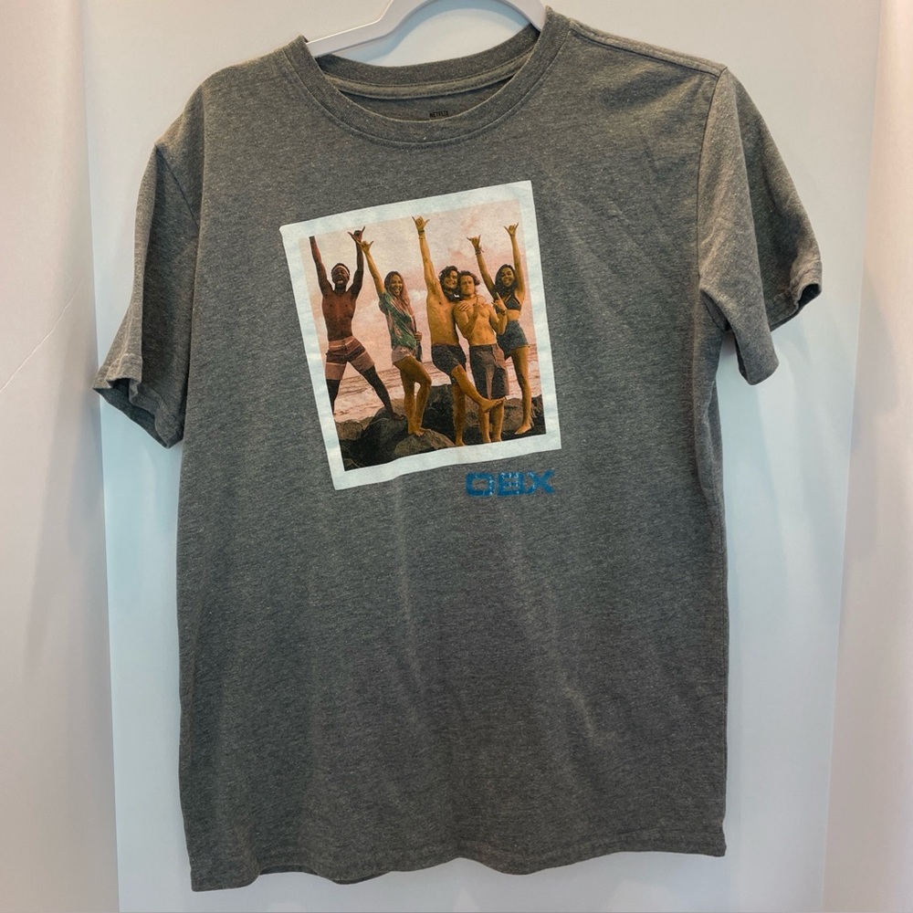 Netflix Outer Banks Cast T-Shirt Adult Large Gray Characters OBX Screenprint